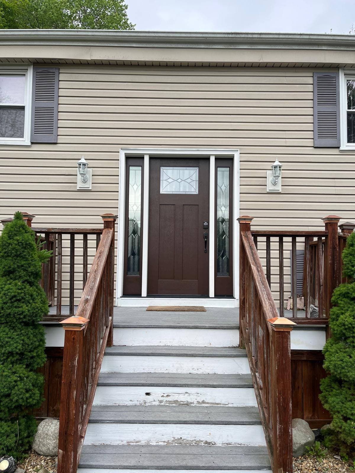 Gallery photos for Revamp Your Entry with Stylish New Door : Image #1