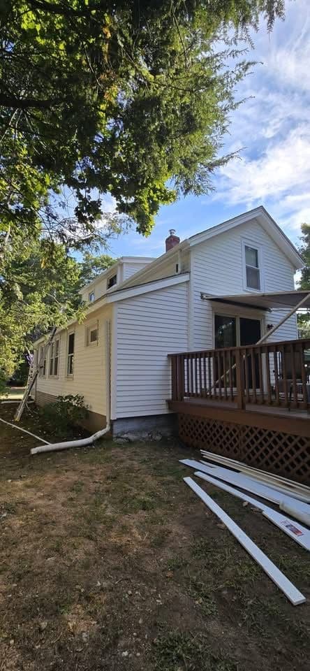 Gallery photos for Home Transformation with PVC Trim and Deck Installation: Image #4