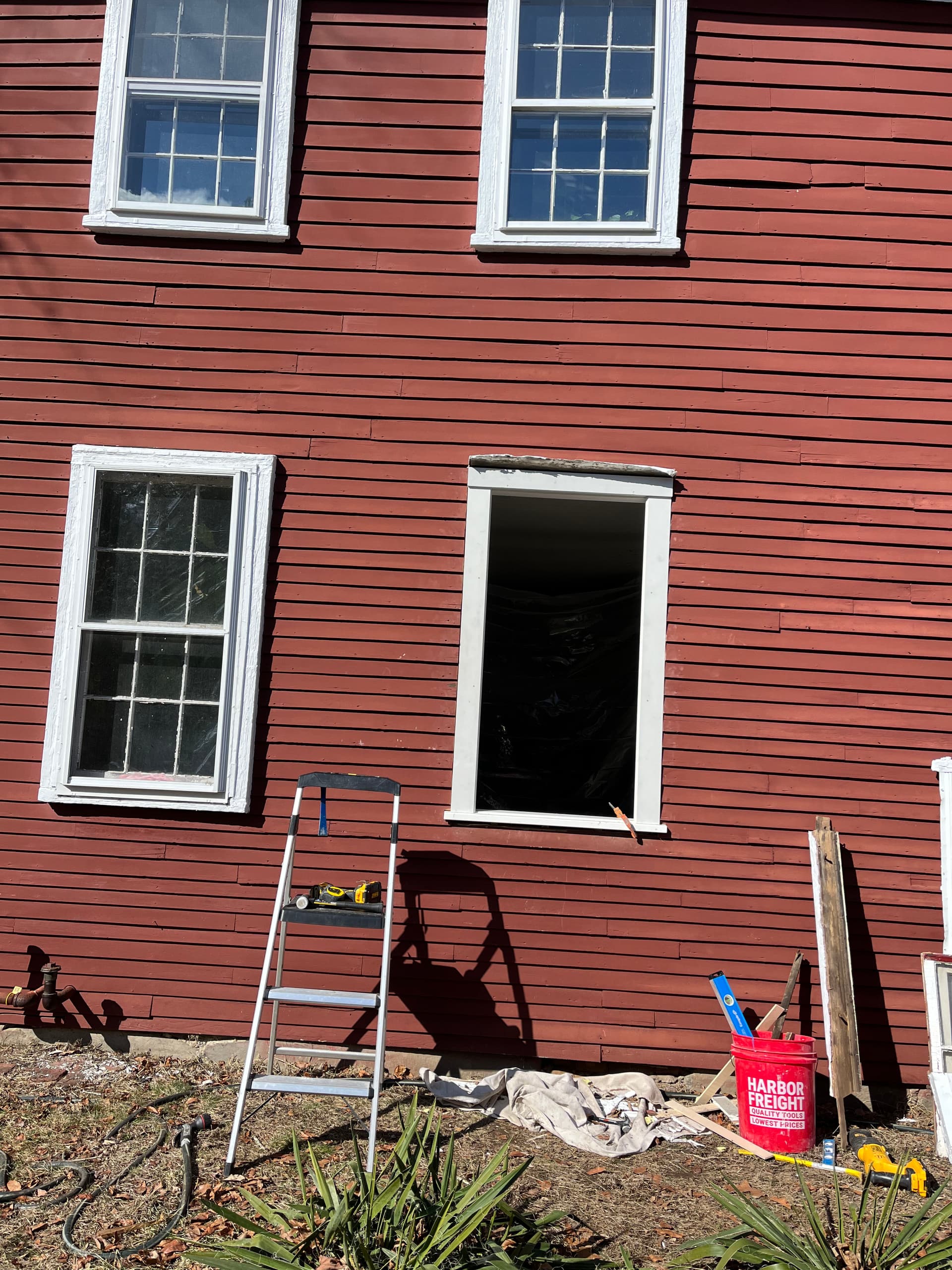 Gallery photos for Revitalizing a Historic Home with New Windows: Image #1