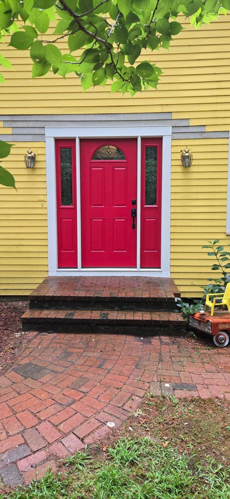 Gallery photos for Elevate Your Home's Entrance with Stunning Door and Window Updates: Image #3