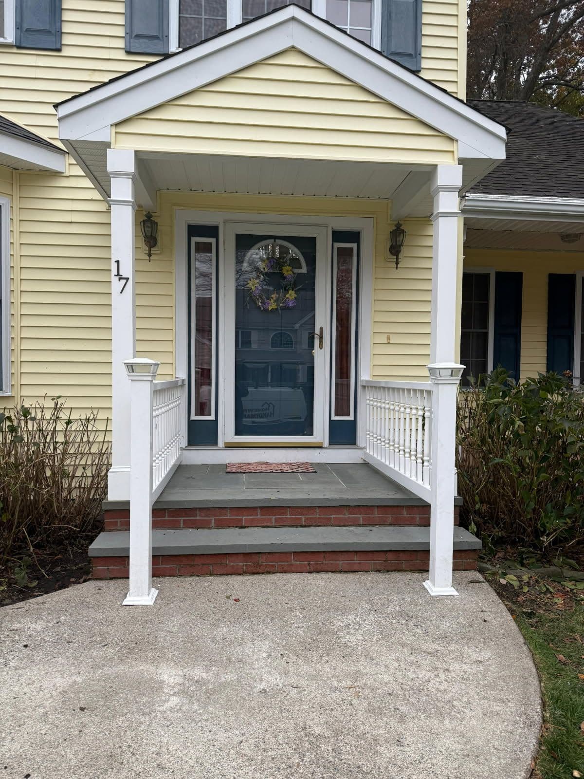 Gallery photos for A Freshly Painted Entrance: Image #1